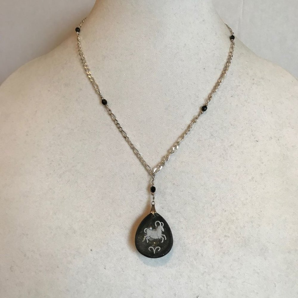 Capricorn Zodiac Necklace/Pendant-SS-NEW